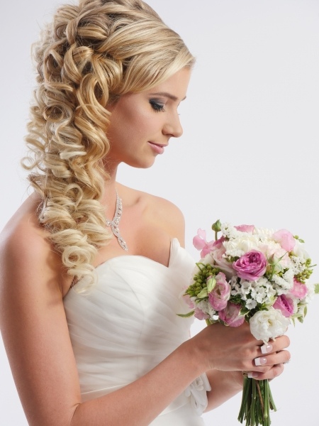 hair i come bridal upstyle