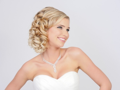 hair i come bridal upstyle