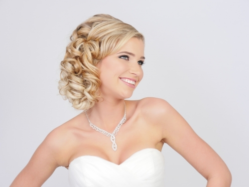 hair i come bridal upstyle